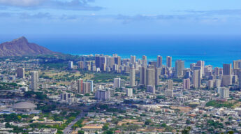 Diamond Head / Waikiki / Honolulu Skyline