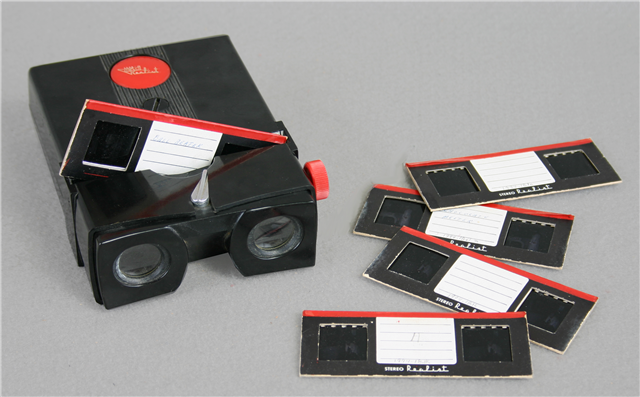 Mid-20th Century stereoscopic Viewer from Stereo Realist
