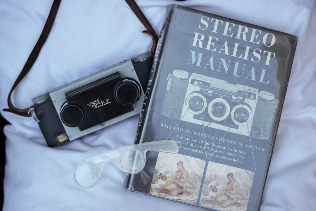 Stereo Realist Stereographic 3D Camera, Stereo Realist Manual book by Willard D. Morgan & Henry M. Lester, and glasses for viewing Stereoscopic photos