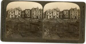 San Francisco Stereoview No. 8713 – Tilted Homes on Howard Street Houses knocked off their foundations lean into each other in a dramatic tilt.