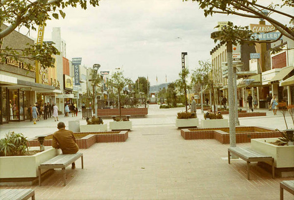 Third Street in 1970, when it was known as the Santa Monica Mall. Courtesy of the Santa Monica Public Library Image Archives.